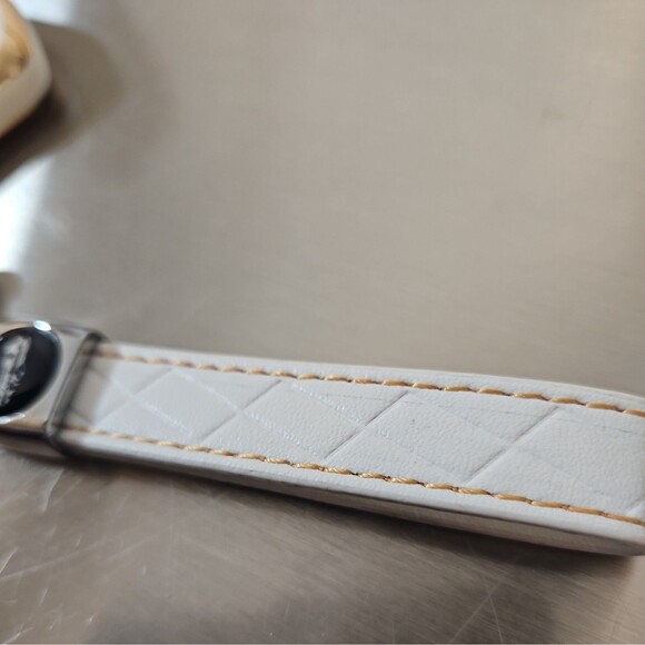 For Cadillac Key Fob Cover with Keychain TPU Protector Suitable for Cadillac - Picture 5 of 8